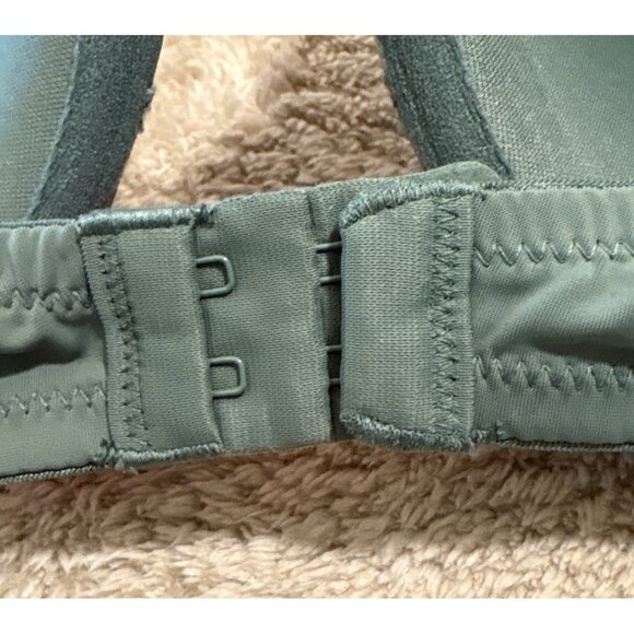 La Senza Obsession Plunge Bra Green Lace Overlay Size 36D Adjustable Straps - Picture 5 of 7